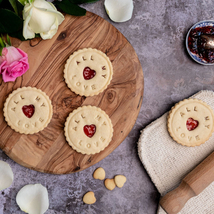 Biscuits are the Perfect Valentine's Gift in the Evolving UK - The Biskery