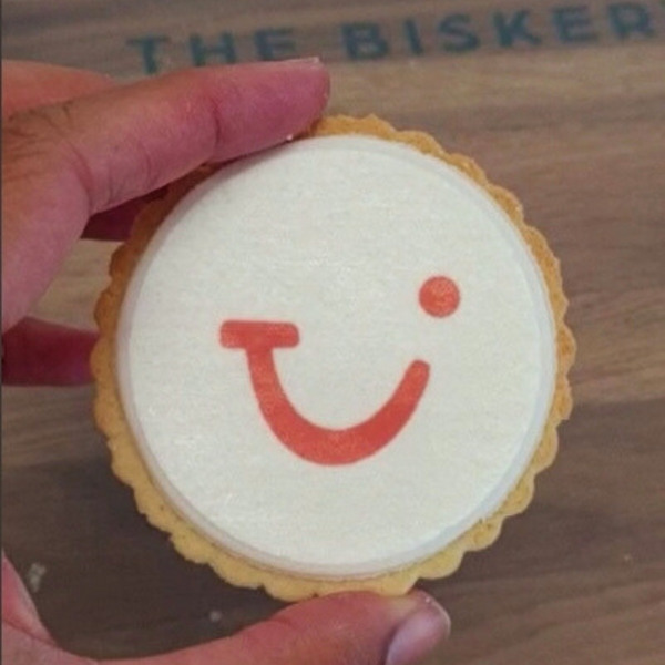Biscuits from the Biskery with TUI logo