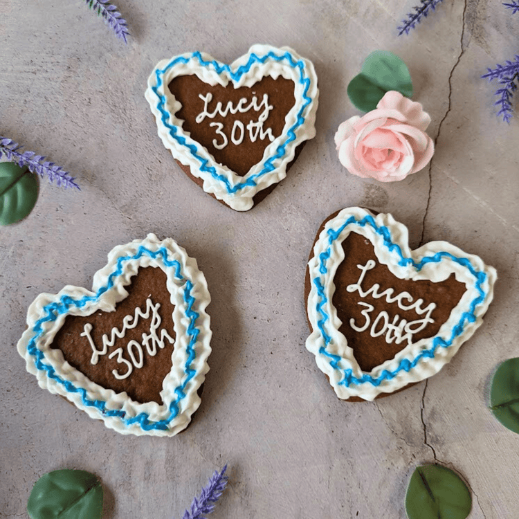 Oktoberfest Hearts cookies (30 - 60 biscuits) - The Biskery