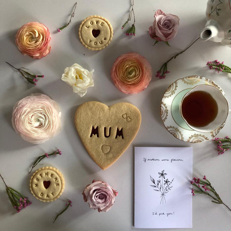 Giant Heart Biscuit for Mum - The Biskery
